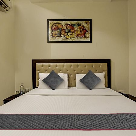 Townhouse Grand Inn Ghaziabad Exterior photo