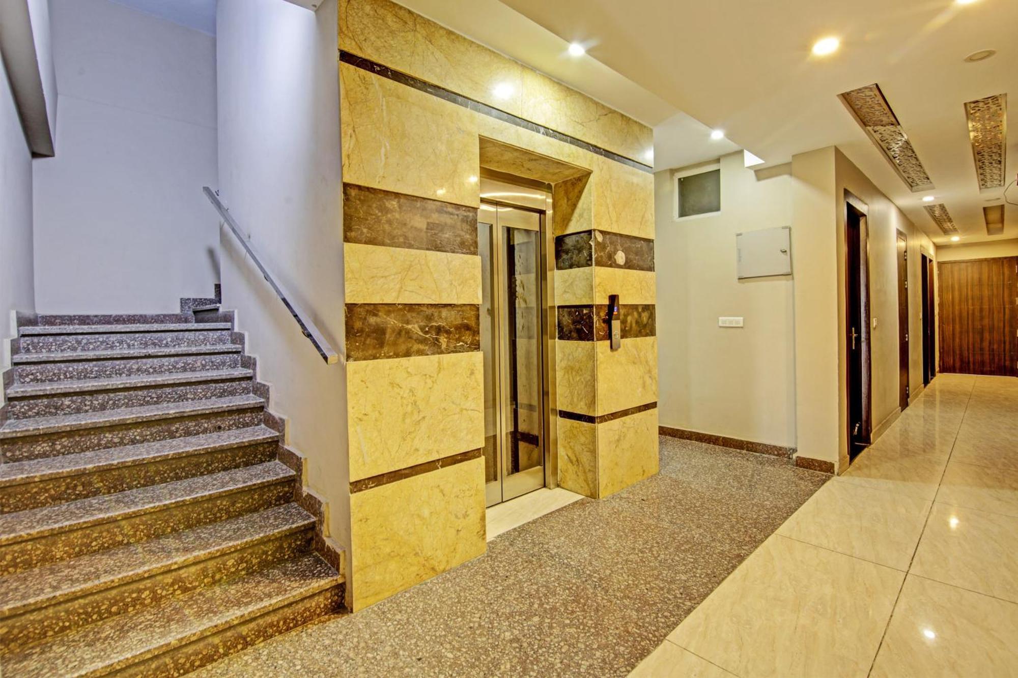 Townhouse Grand Inn Ghaziabad Exterior photo