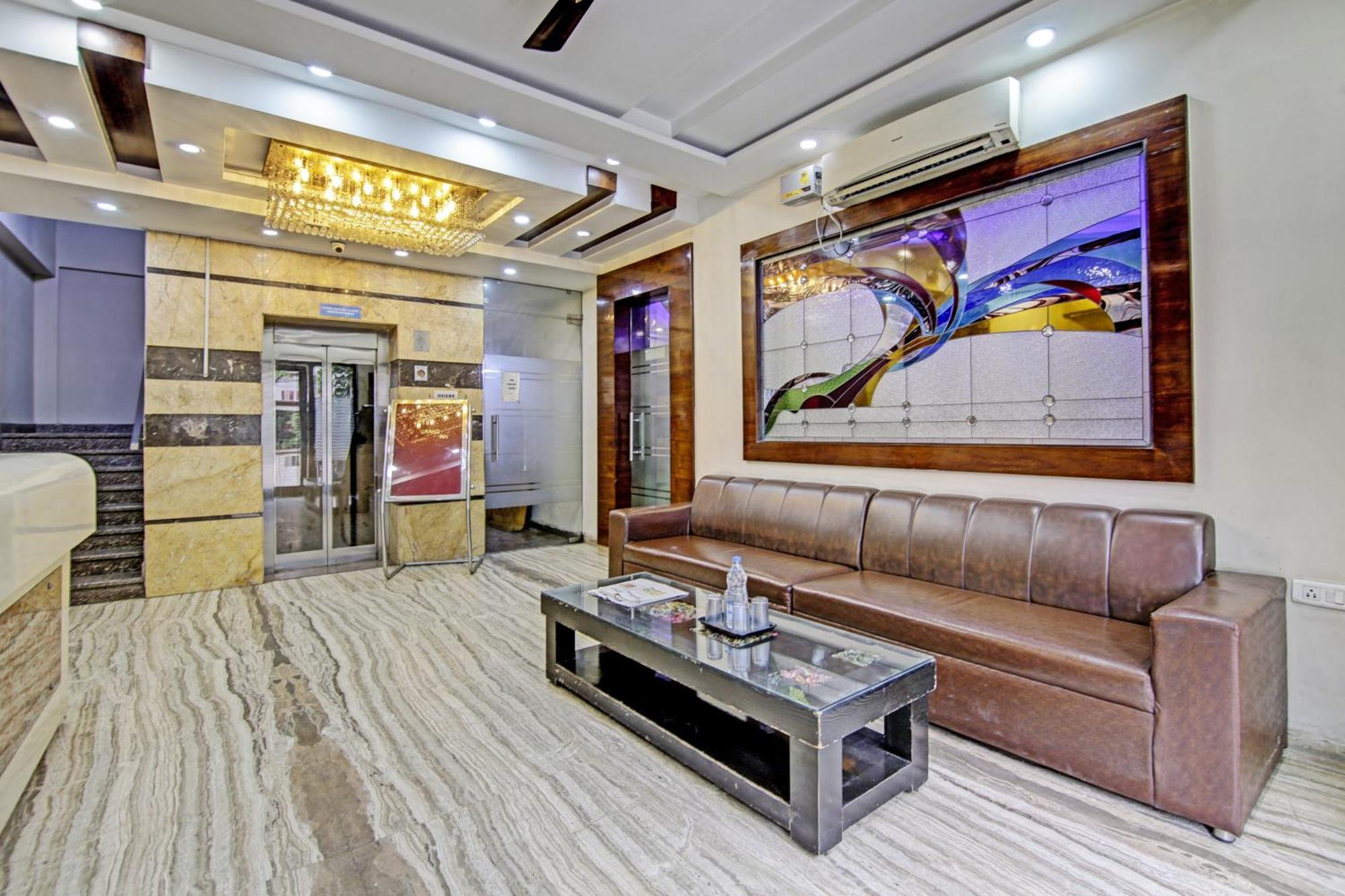 Townhouse Grand Inn Ghaziabad Exterior photo