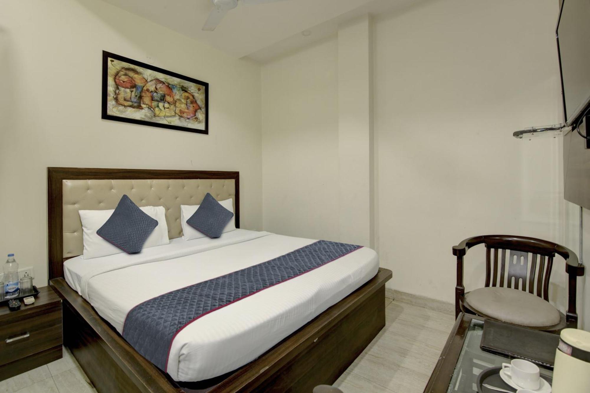 Townhouse Grand Inn Ghaziabad Exterior photo