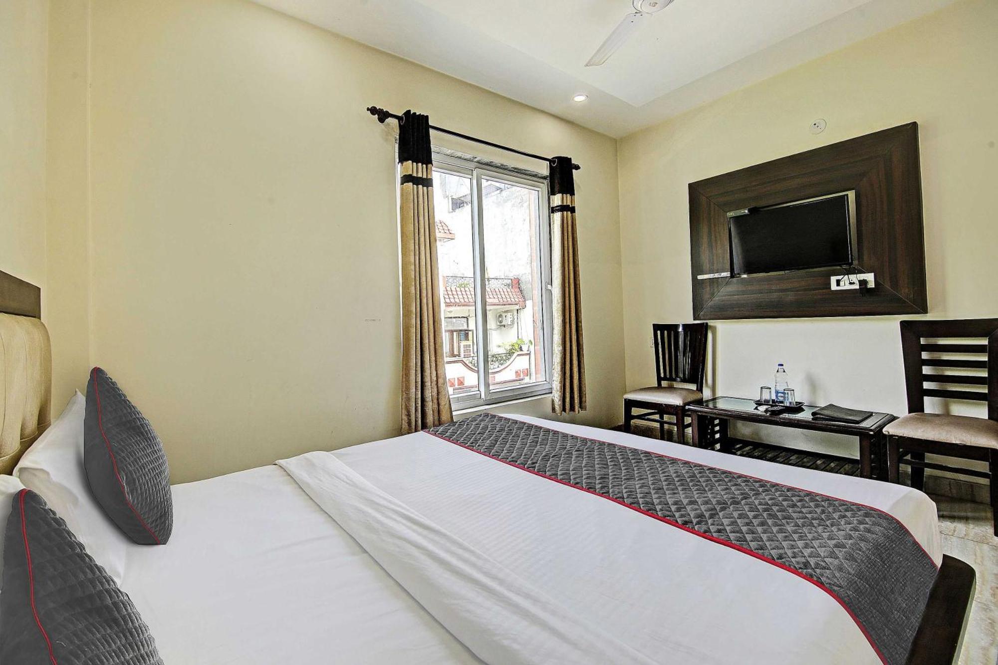 Townhouse Grand Inn Ghaziabad Exterior photo